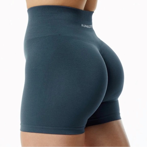 Alphalete Pants - Alphalete Amplify 4.5 inch short